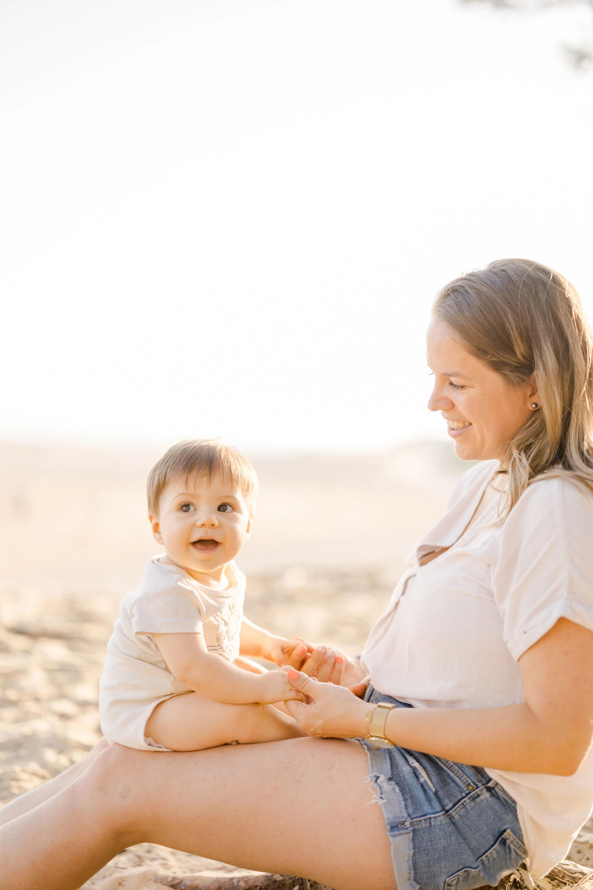 bonheur main enfant sourire amour